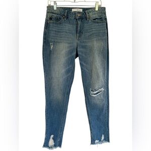 KanCan Junior's Lightwash Distressed Raw Hem‎ Denim Jeans Size 7